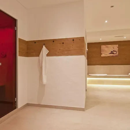 Hirschberg Apartment *